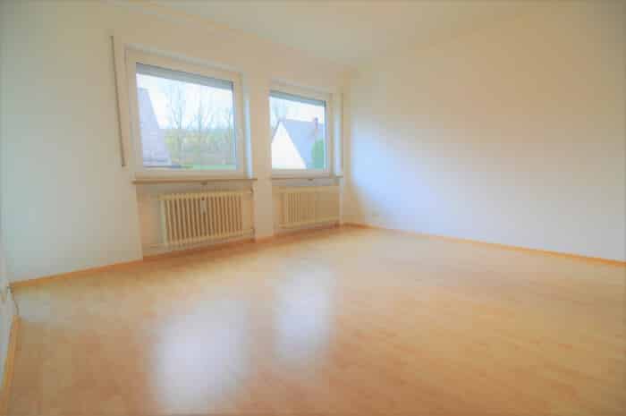 leeres Zimmer Holzboden